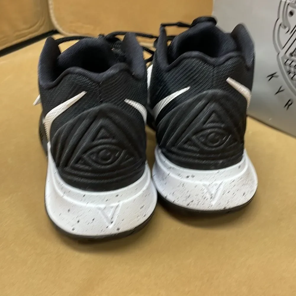 Nike Kyrle 5 Basketball Black/White  Unisex Sneakers Shoes - Picture 3 of 7